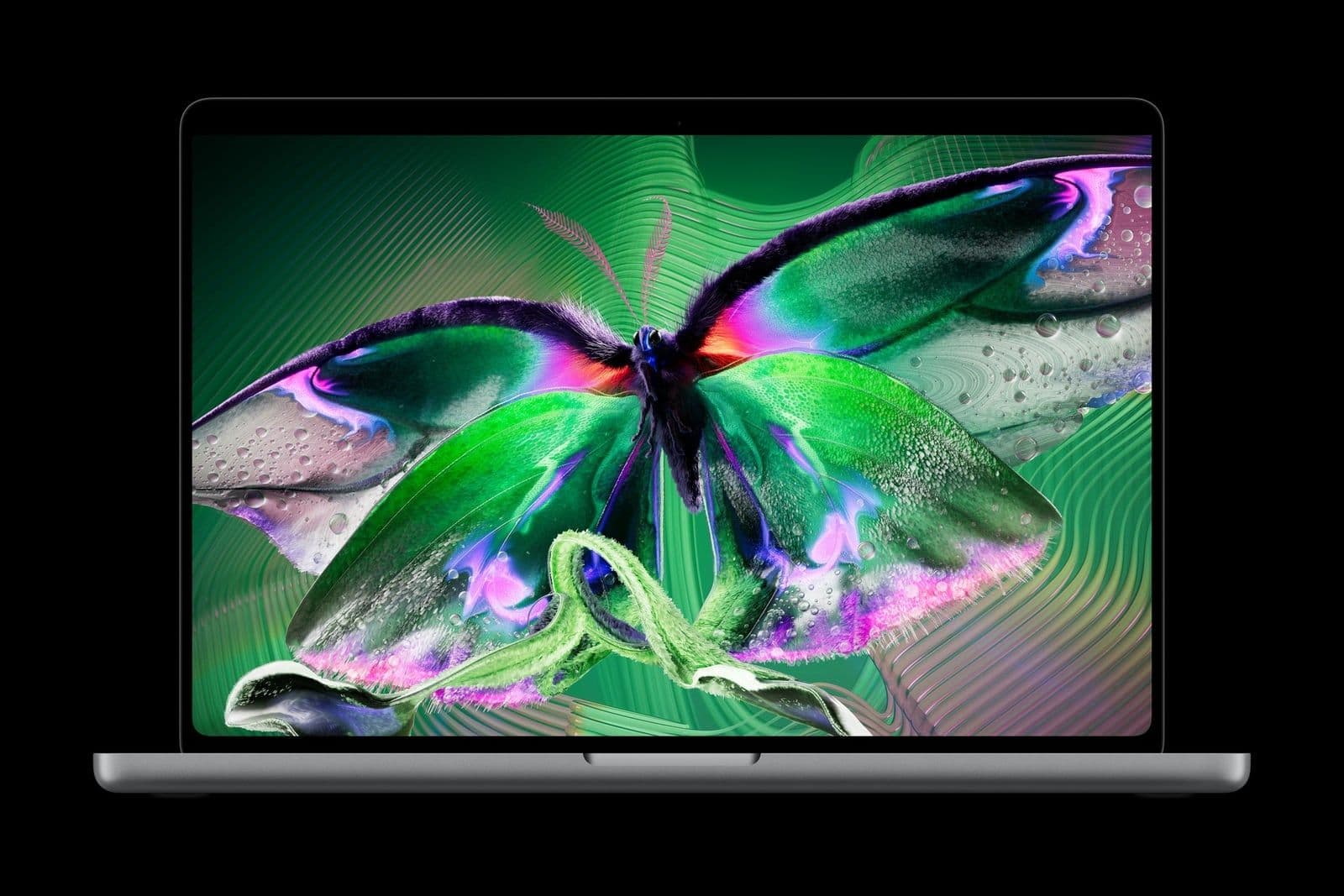 Een opengeklapte MacBook Pro met een kleurrijke vlinder op het display